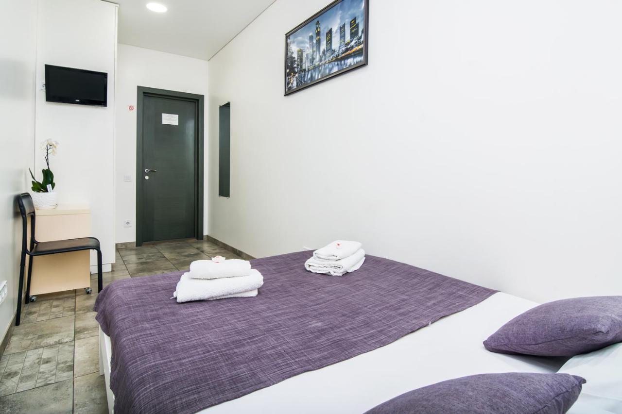 Skyhome Mini-Hotel Kijev Kültér fotó